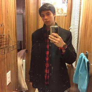 Meet your Posher, Edgar